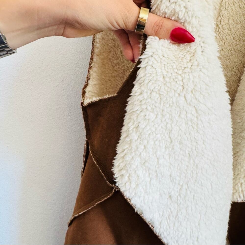 ANTHROPOLOGIE Brown Cream White Teddy Shearling $138 Open Vest Sleeveless Top M - Picture 12 of 16